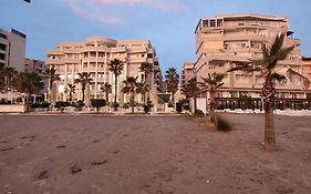 Holiday House